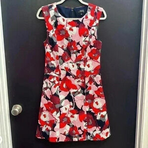 The Limited Floral Dress.  Women’s size 4. Good condition.